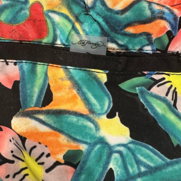 Ed Hardy Geisha Skull Pray for Surf Trunks 34 NWOT - Picture 2 of 5
